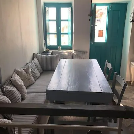 Tavlado Cycladic House Σπίτι διακοπών *